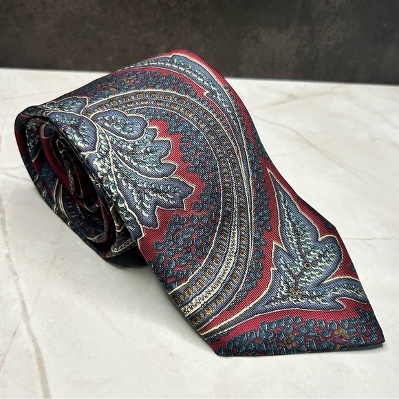 Hill and Archer 56” Luxury Paisley Silk Tie in Red and Blue - Picture 1 of 3